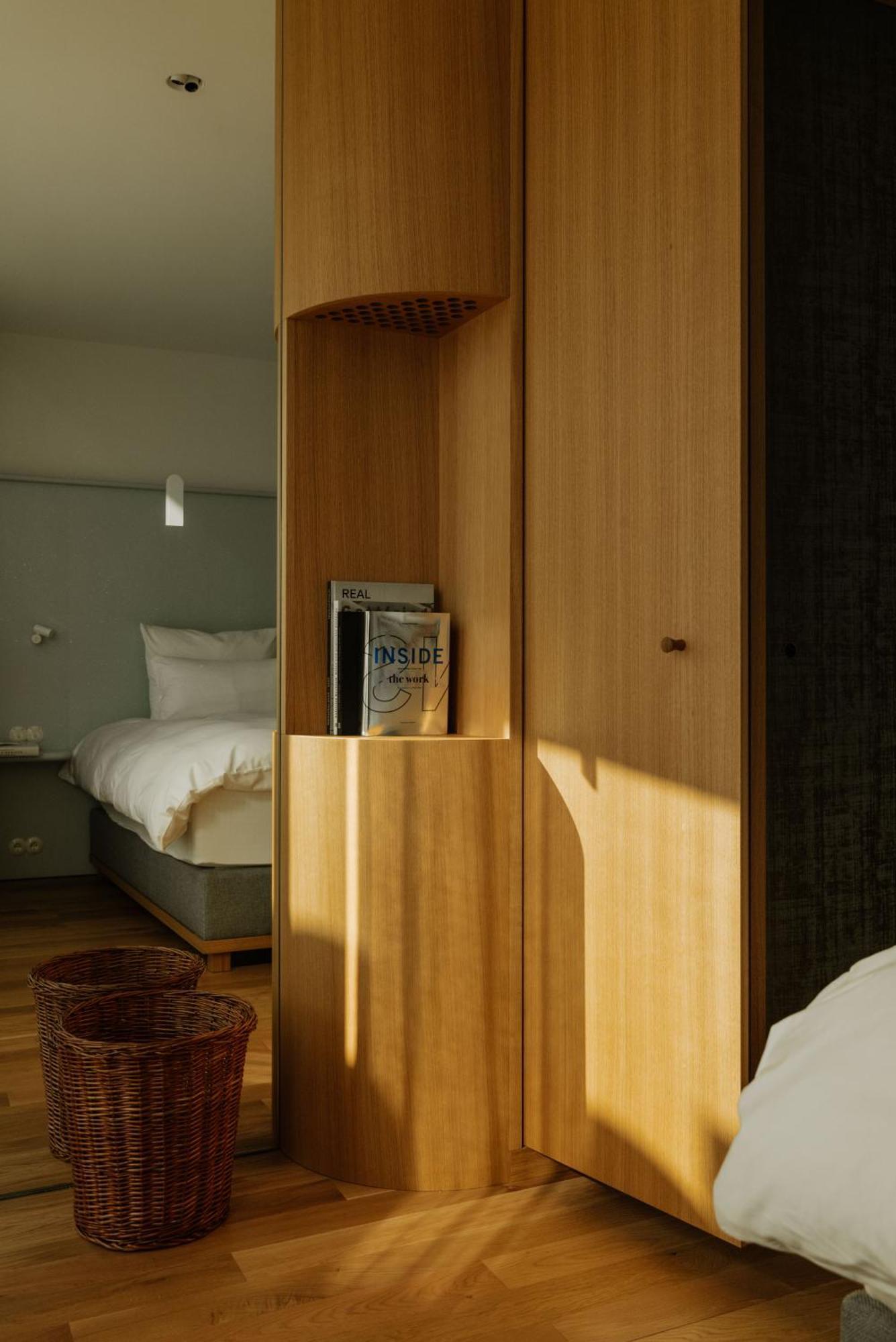 Kleiner Loewe - Stadthotel Bregenz Exteriör bild