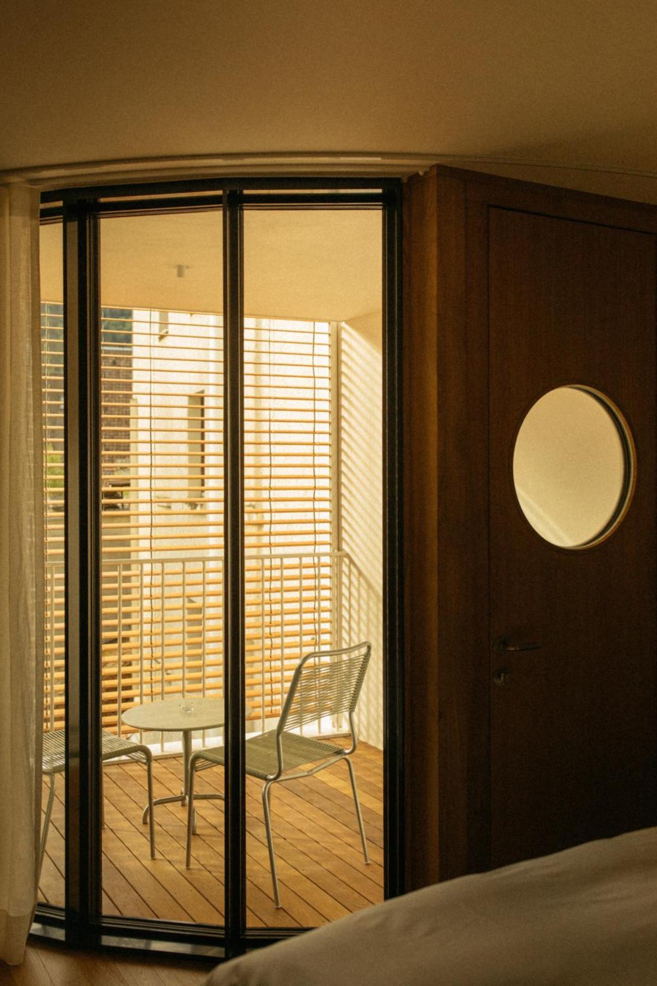 Kleiner Loewe - Stadthotel Bregenz Exteriör bild