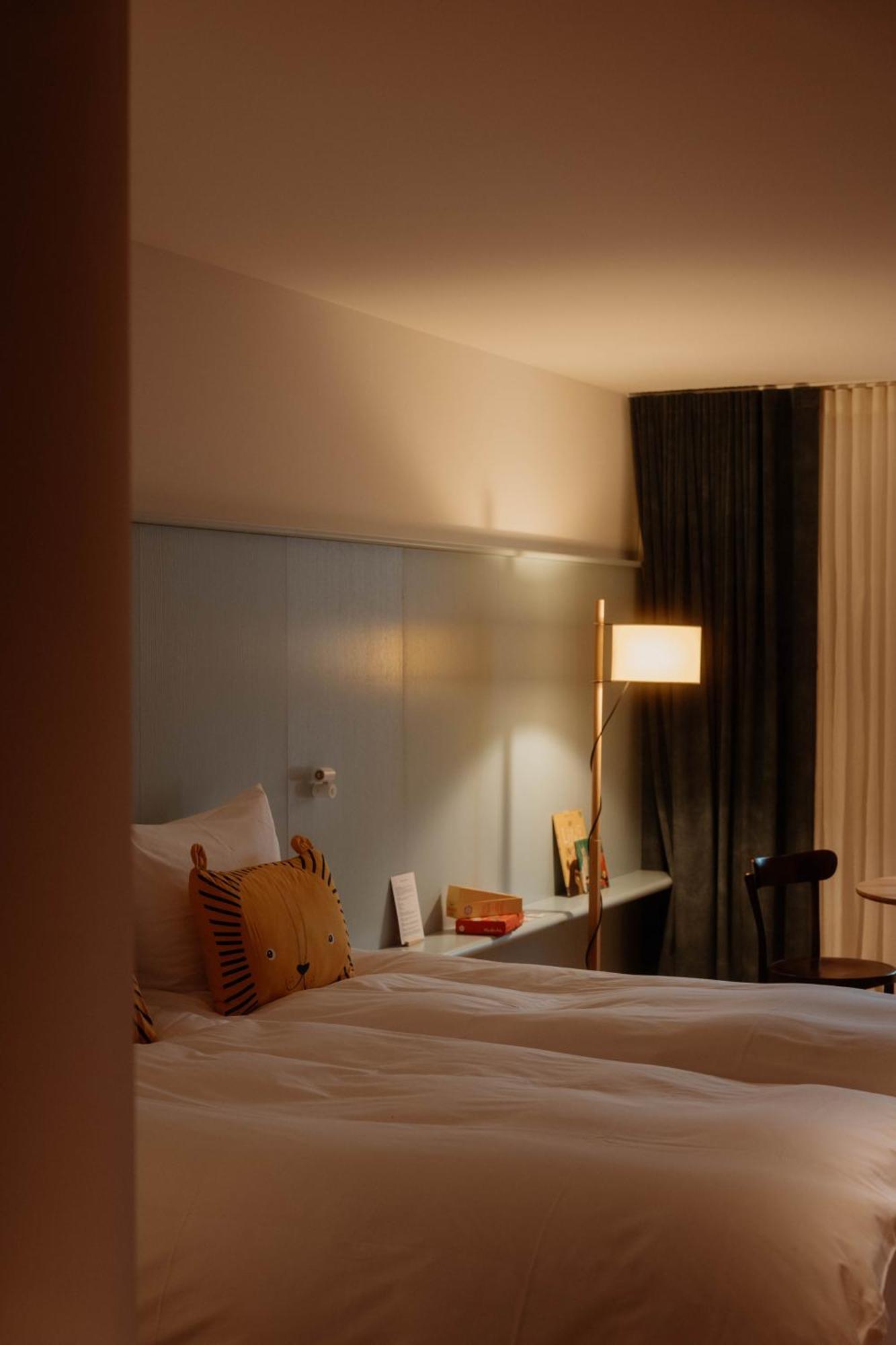 Kleiner Loewe - Stadthotel Bregenz Exteriör bild